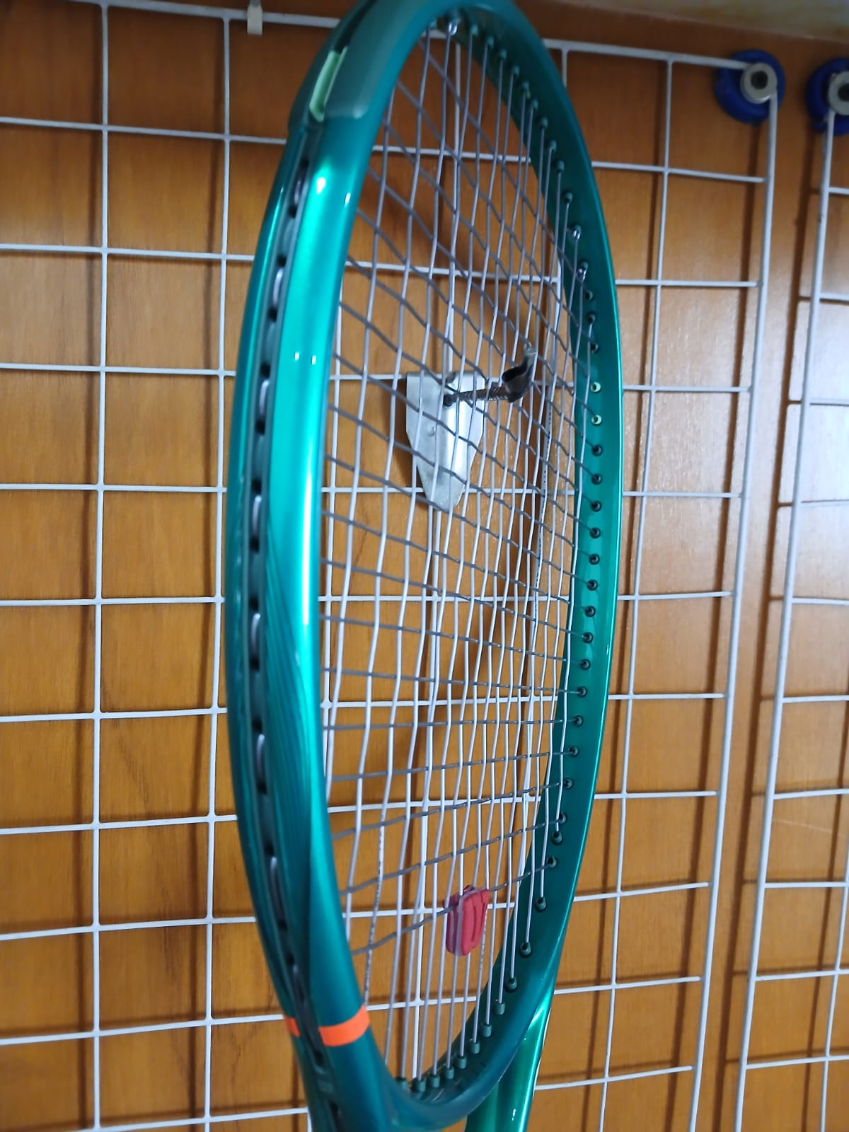 Wilson Blade 98 16x19 v10 Racket Slightly Used