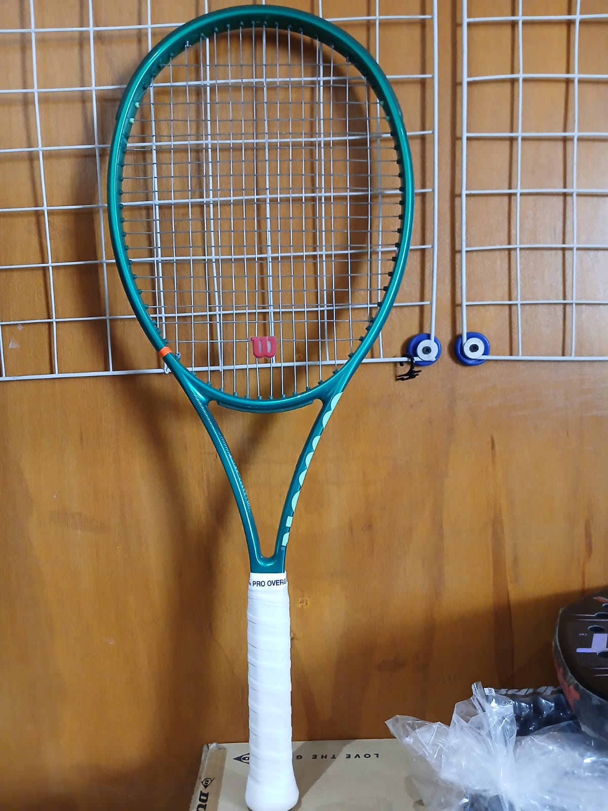 Wilson Blade 98 16x19 v10 Racket Slightly Used