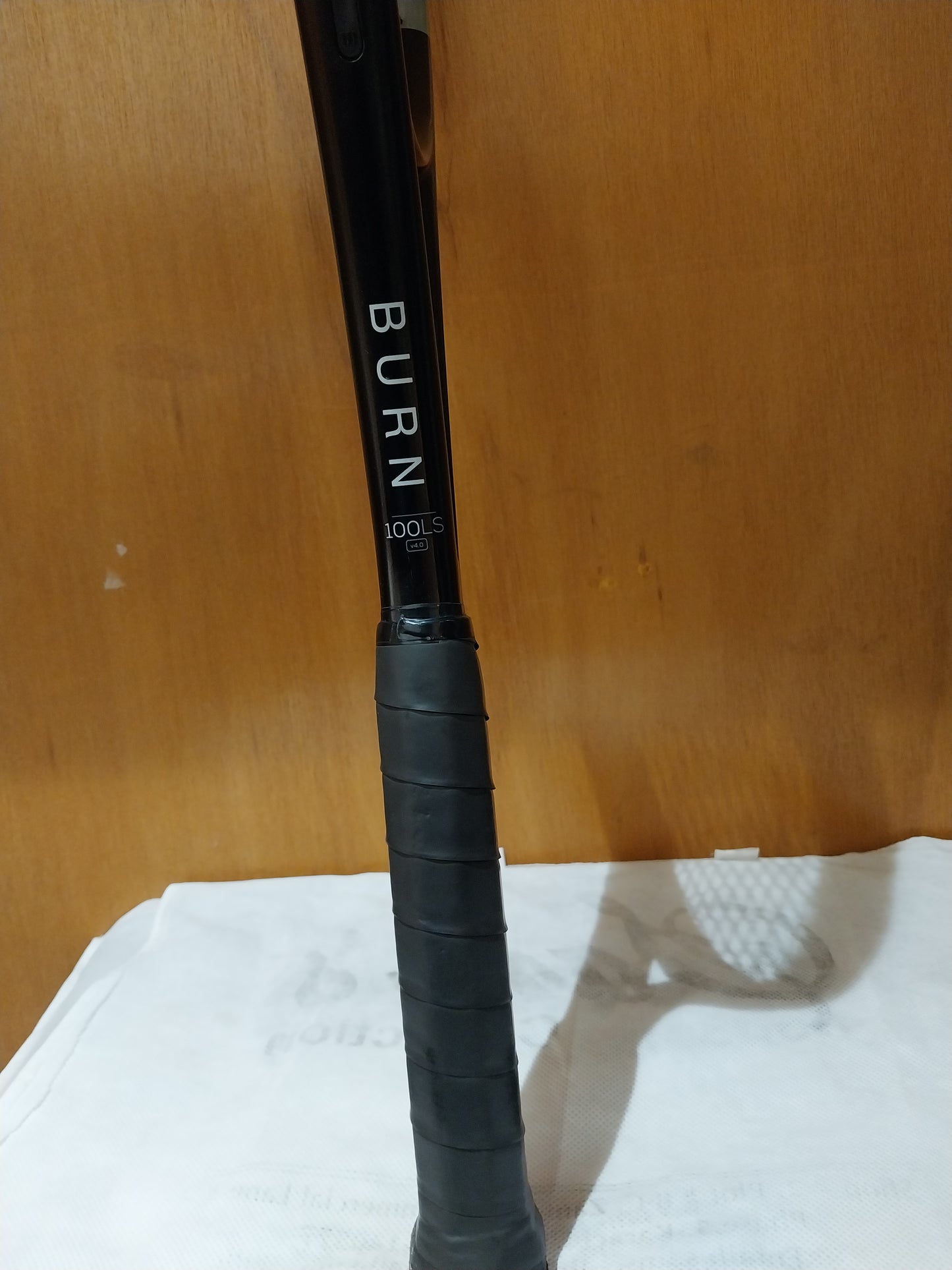 Wilson Burn 100 Ls Tennis Racket (L3) Slightly Used
