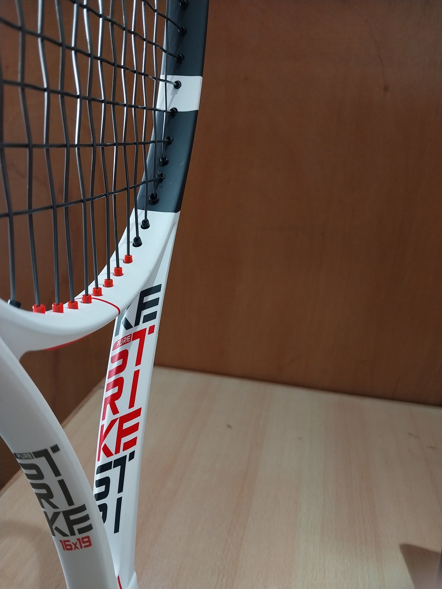 SLIGHTLY USED BABOLAT PURE STRIKE 16×19 RACKET