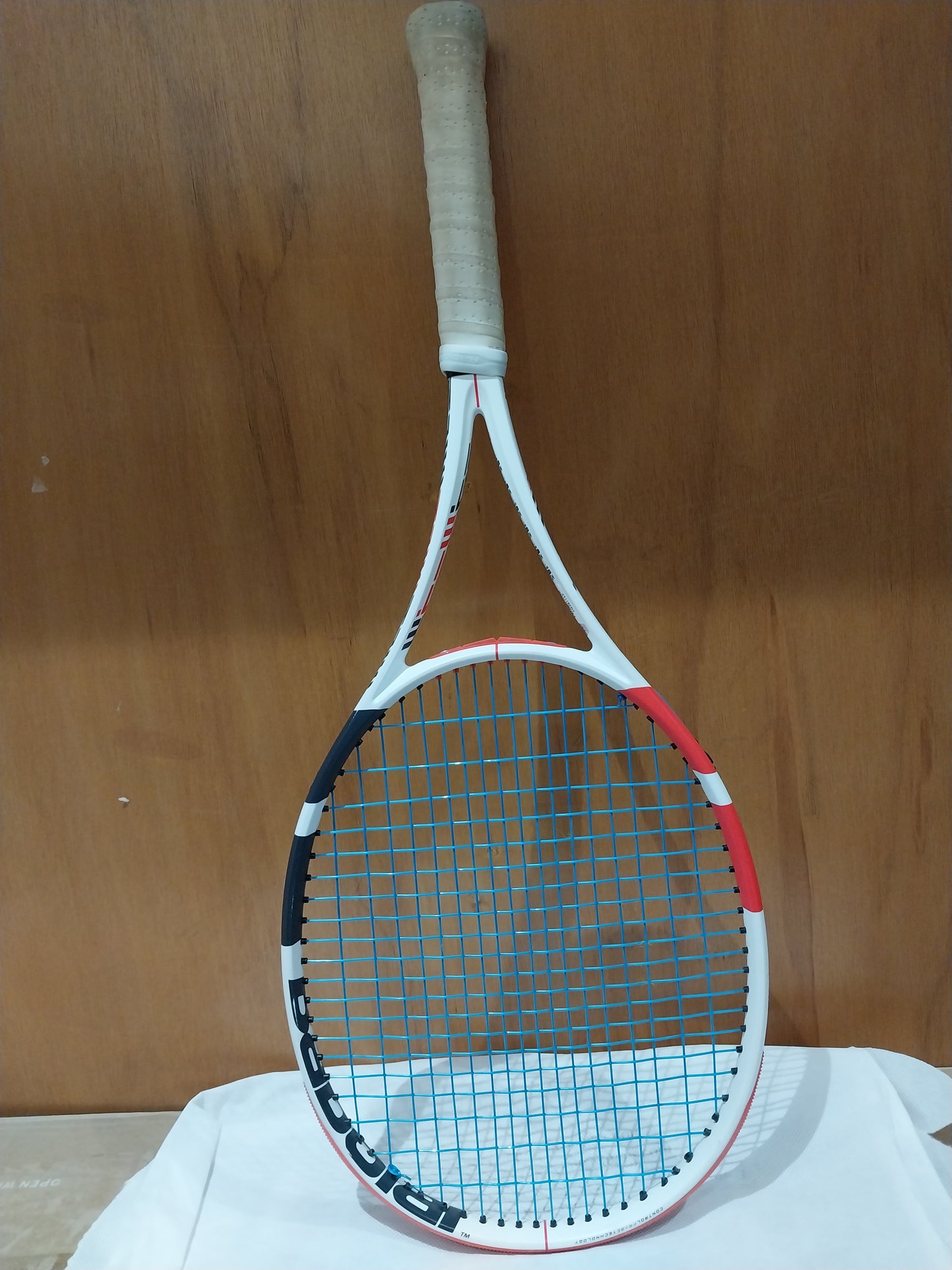 Babolat Pure Strike 18x20 Tennis Slightly Used Racket